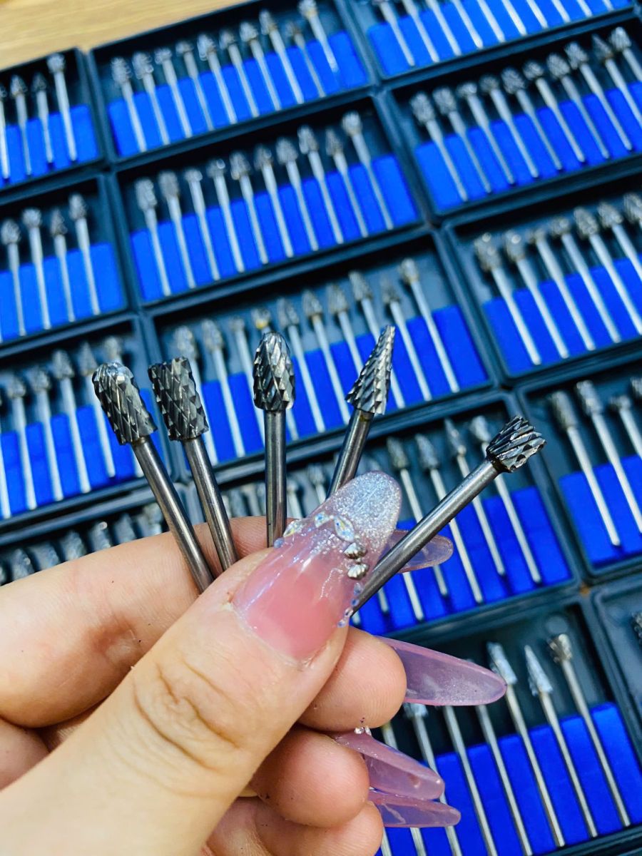Bộ mũi mài đa năng bền bỉ và chính xác từng chi tiết